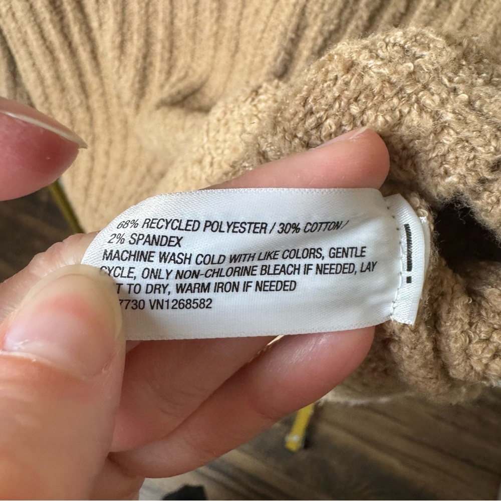 SOLDUniversal Thread NWT Cozy Tan Ribbed Knit Sweater - Picture 9 of 10